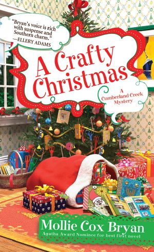 [A Cumberland Creek Mystery 04] • A Crafty Christmas